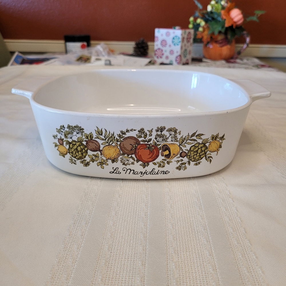 Corning Ware Spice Of Life A-8-B L'Echalote 8x8 Inch Casserole Without Lid EUC